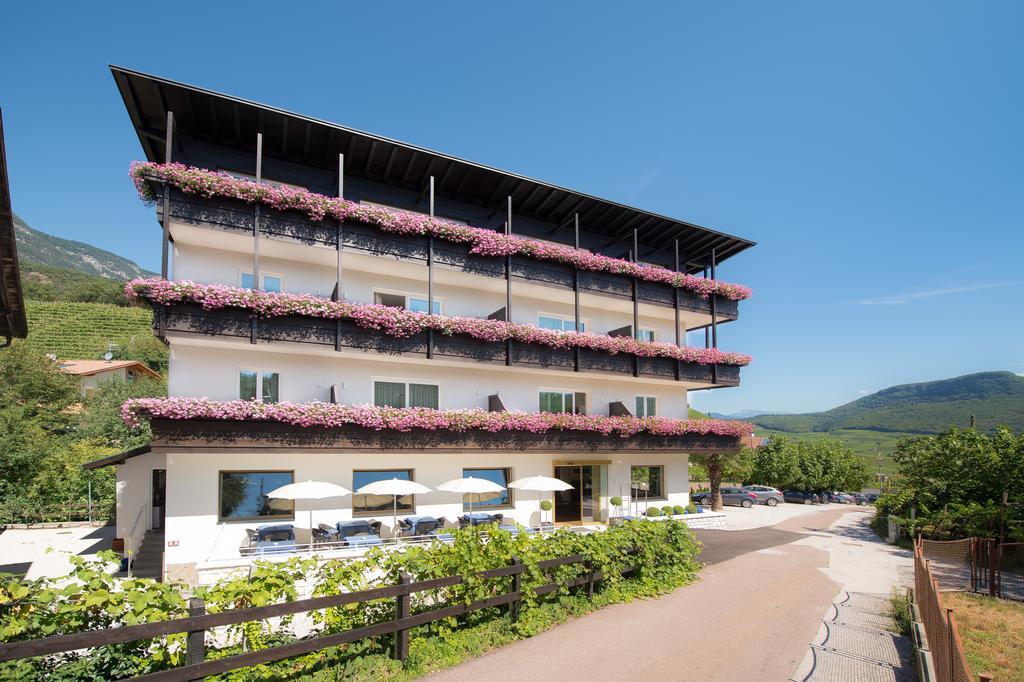 Seeberg Garni Hotel Caldaro Exterior photo